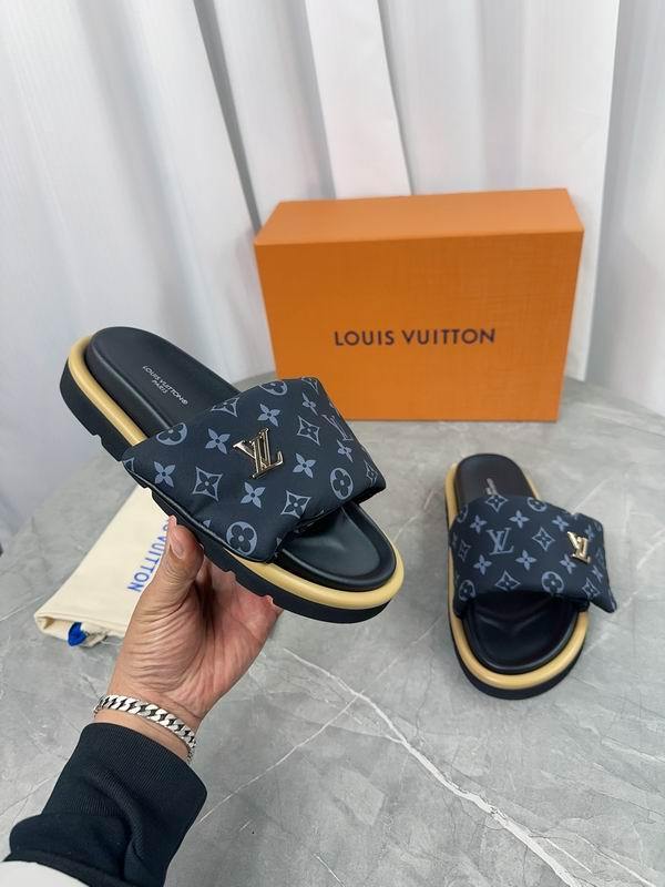 LV Men's Slippers 402